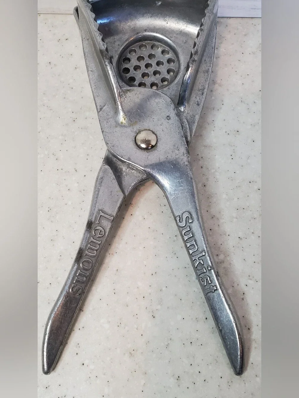 Vintage Sunkist Lemons Cast Aluminum Hand Citrus Juicer Squeezer Press USA